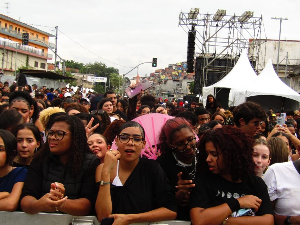 Público do show da Duquesa visto do palco. Foto: Sofia Cingotta